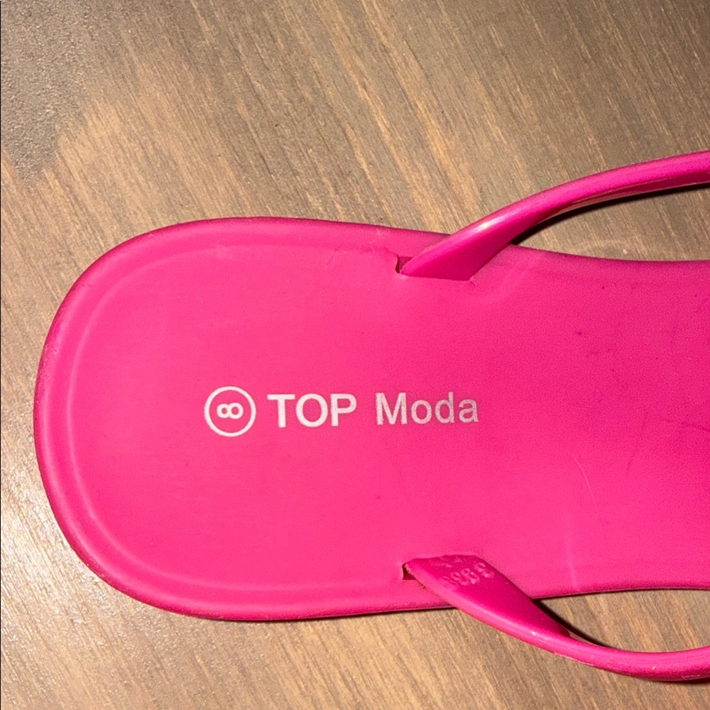 TOP Moda Fuchsia Bow Sandals - Picture 2 of 5